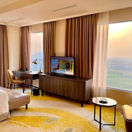 La Vela Hue Hotel מראה חיצוני תמונה A room at the hotel