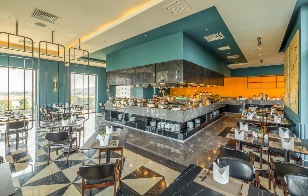 La Vela Hue Hotel מראה חיצוני תמונה The restaurant