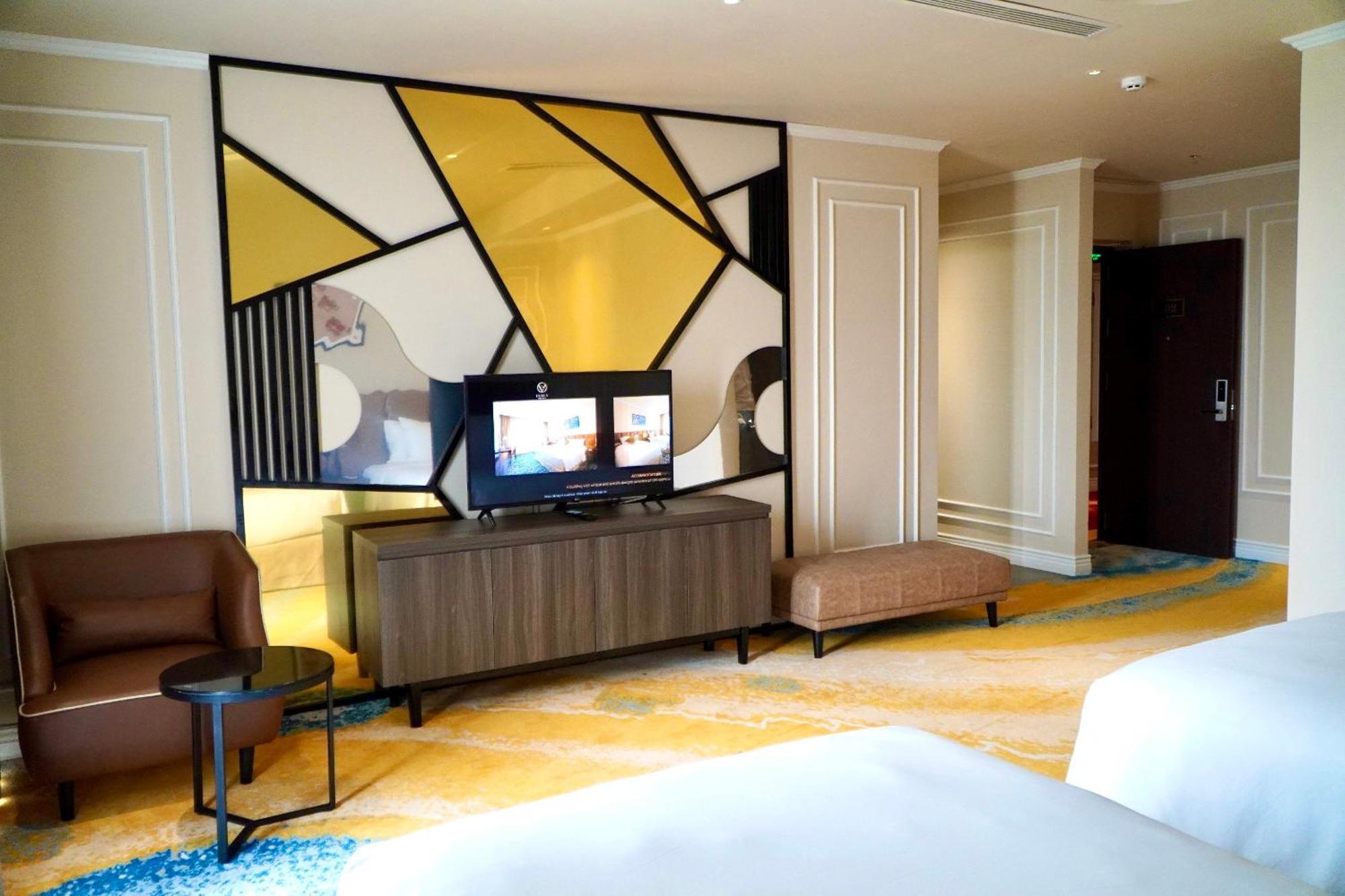 La Vela Hue Hotel מראה חיצוני תמונה A room at the hotel