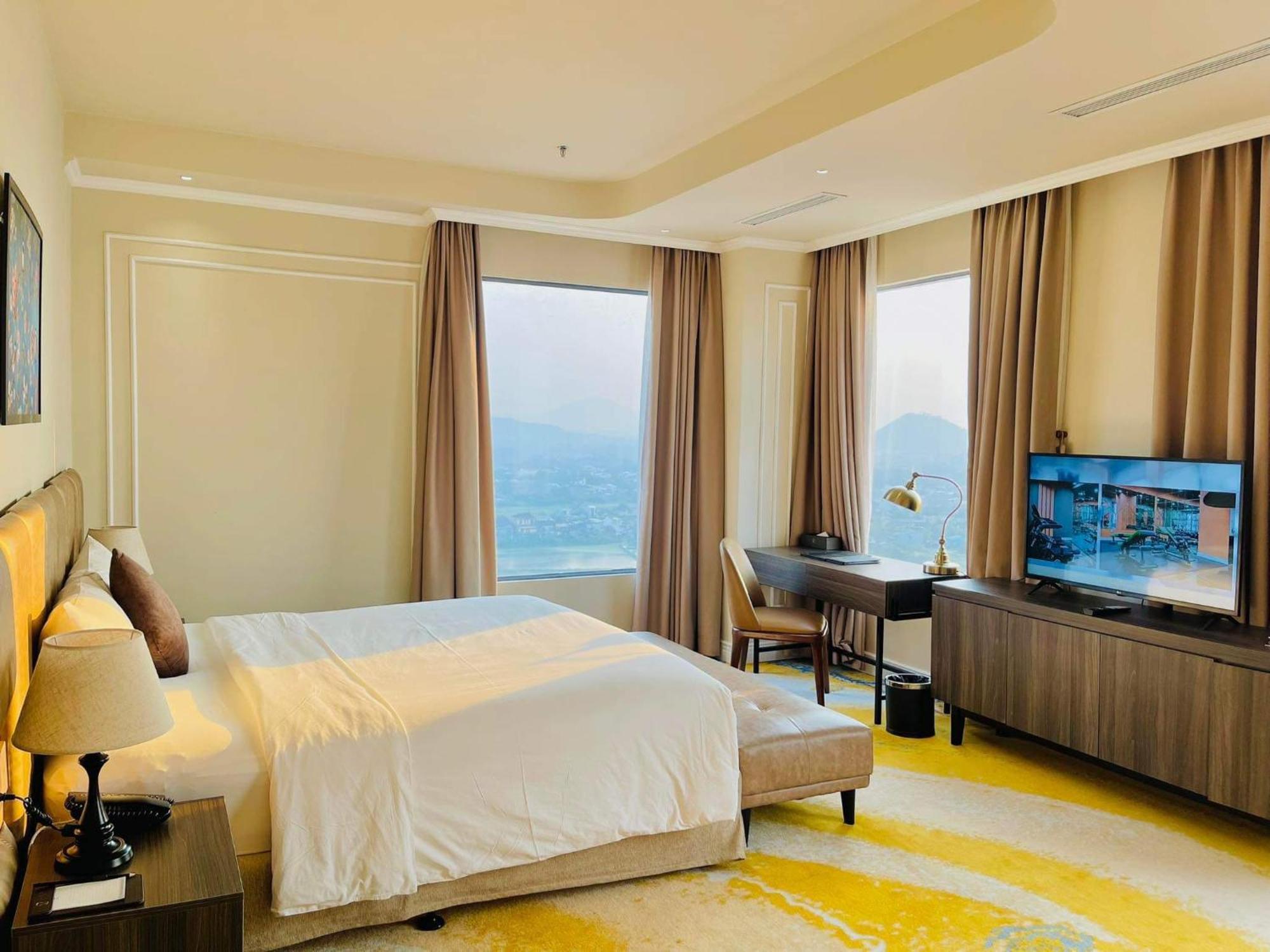 La Vela Hue Hotel מראה חיצוני תמונה A bedroom at the hotel