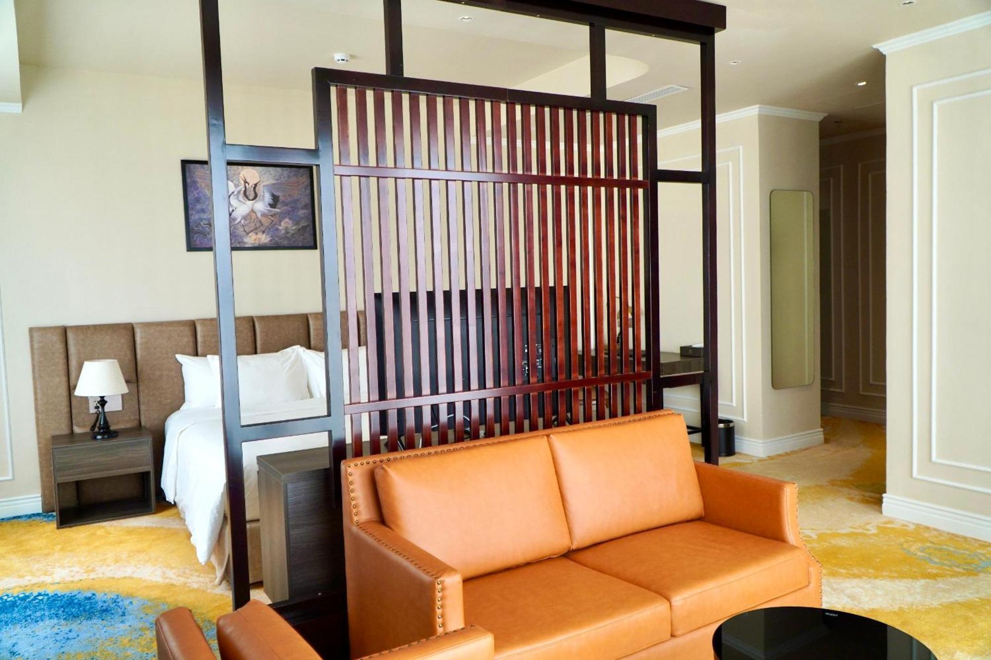 La Vela Hue Hotel מראה חיצוני תמונה A room at the hotel