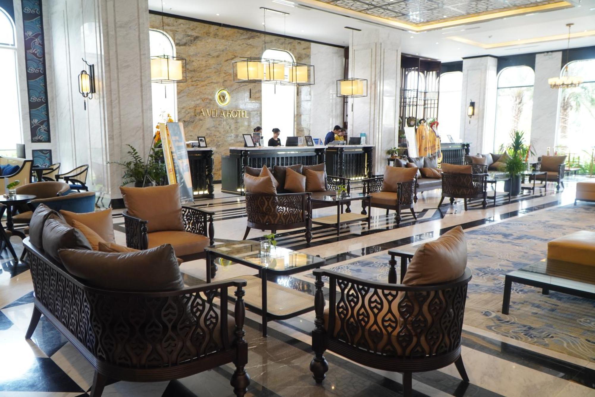 La Vela Hue Hotel מראה חיצוני תמונה The lobby of the hotel